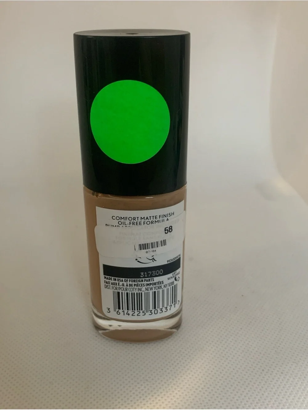 COVERGIRL TruBlend Matte Made Foundation M90 - Natural Tan  New 1fl oz
